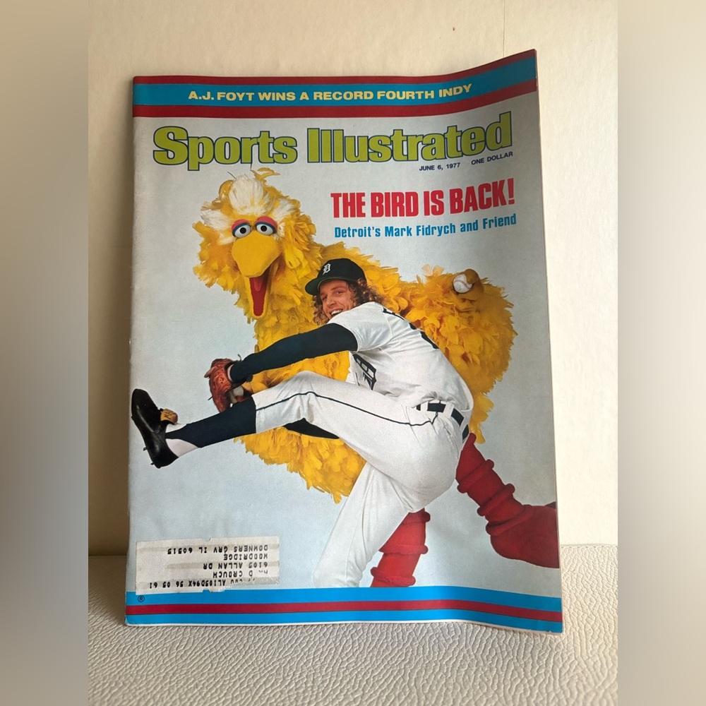 Sports Illustrated Magazine with Big Bird Cover June 6 1977